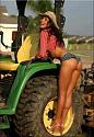 Click image for larger version

Name:	tractor.jpg
Views:	160
Size:	43.4 KB
ID:	70663